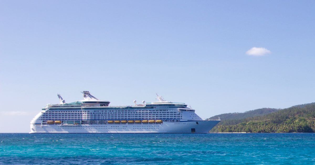 Cruise ship