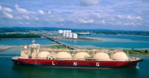 UK To Ban Shipping & Insurance Services For Russian LNG Exports By 2026
