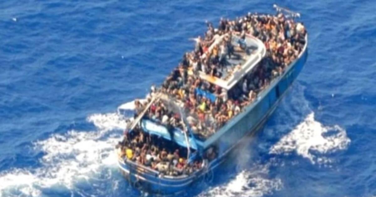 migrant boat