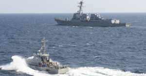 Yemeni Naval Forces Seize Quarter-Ton Of Drugs Off Bab al-Mandab, 4 Arrested