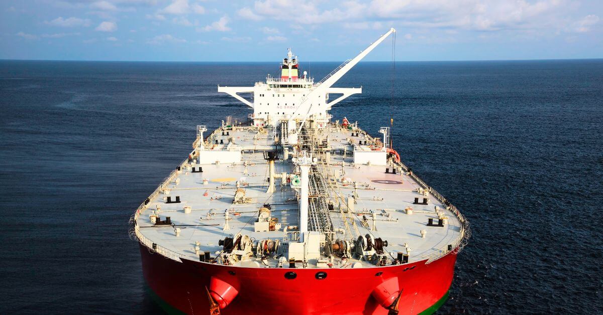 Oil tanker